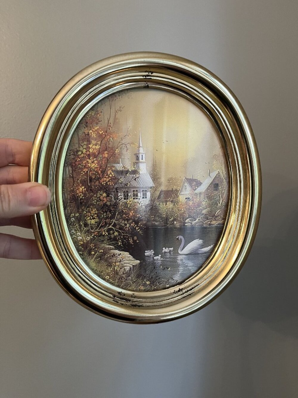 Home Interior Oval Church Swan Cottagecore Gold Tone Syrocco Picture Frame 7”